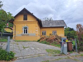 Geöffnetes Blindfenster - 2025