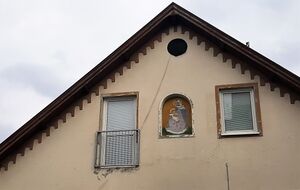 Madonna an der Schmalseite - 2022