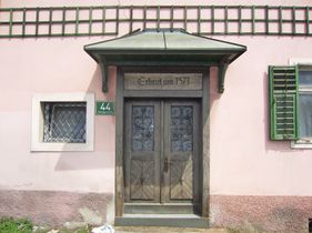 Herrenhaus, Eingang 1371 - Laukhardt 2010