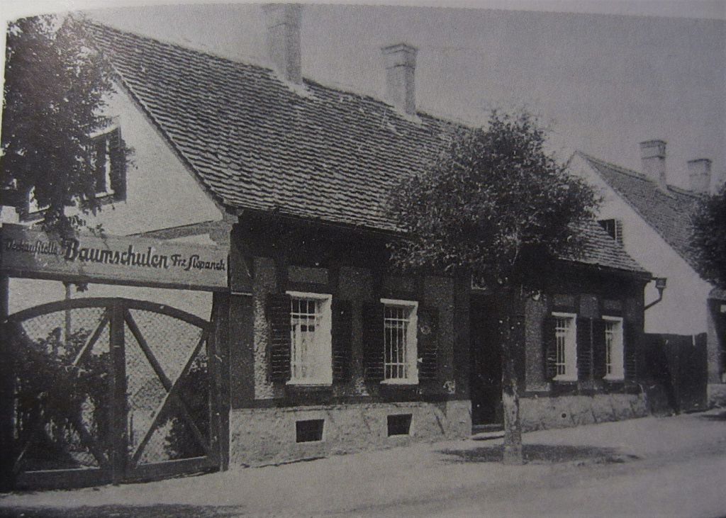 Datei:Moserhofgasse 48, 1930.JPG